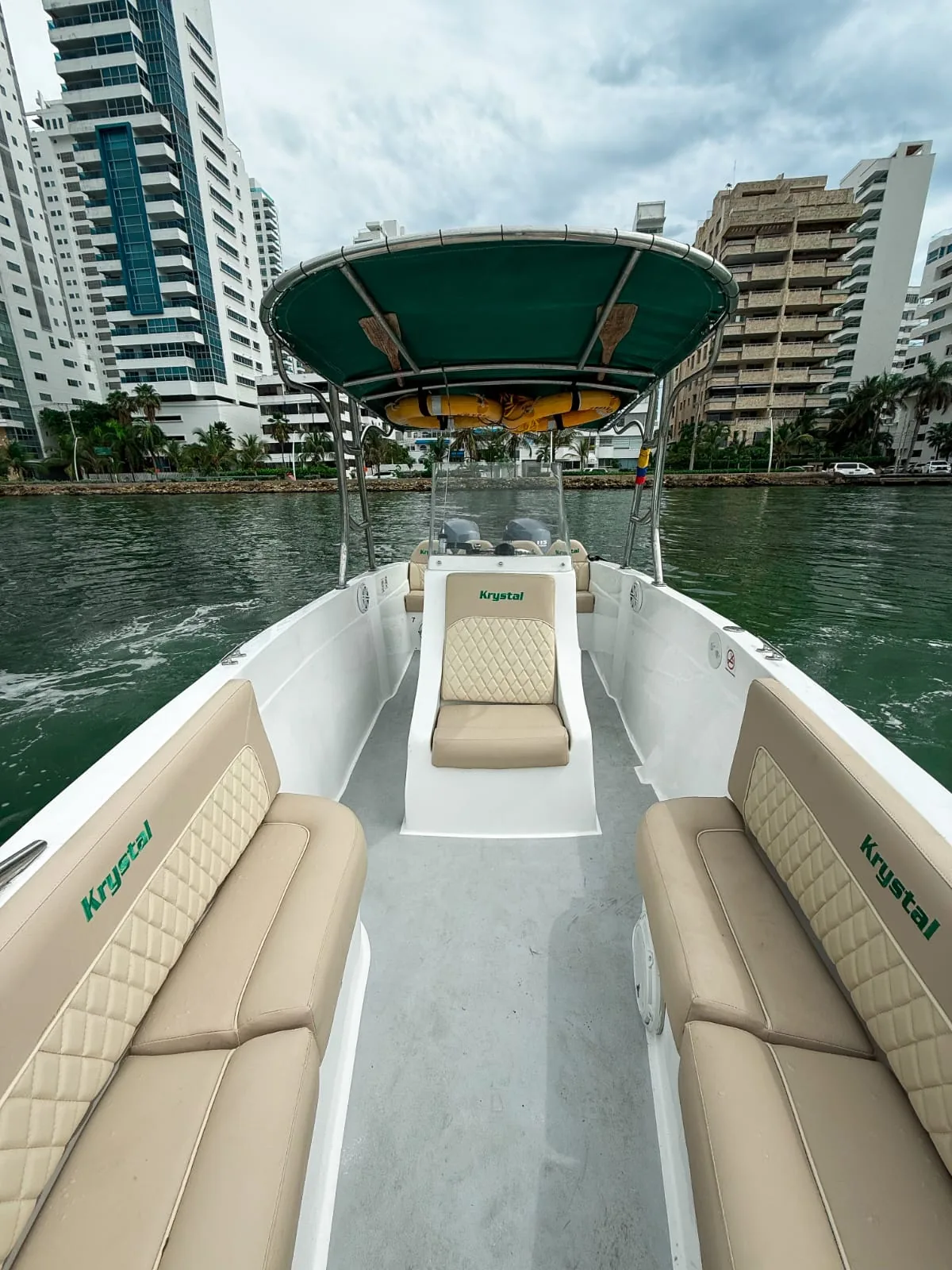 Bote Kristal - alquiler de lancha en Cartagena