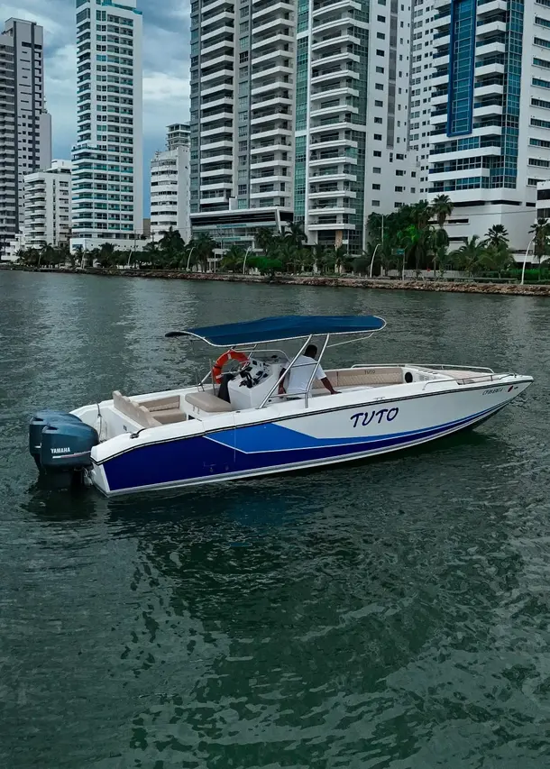 Bote Tuto - alquiler de lancha en Cartagena